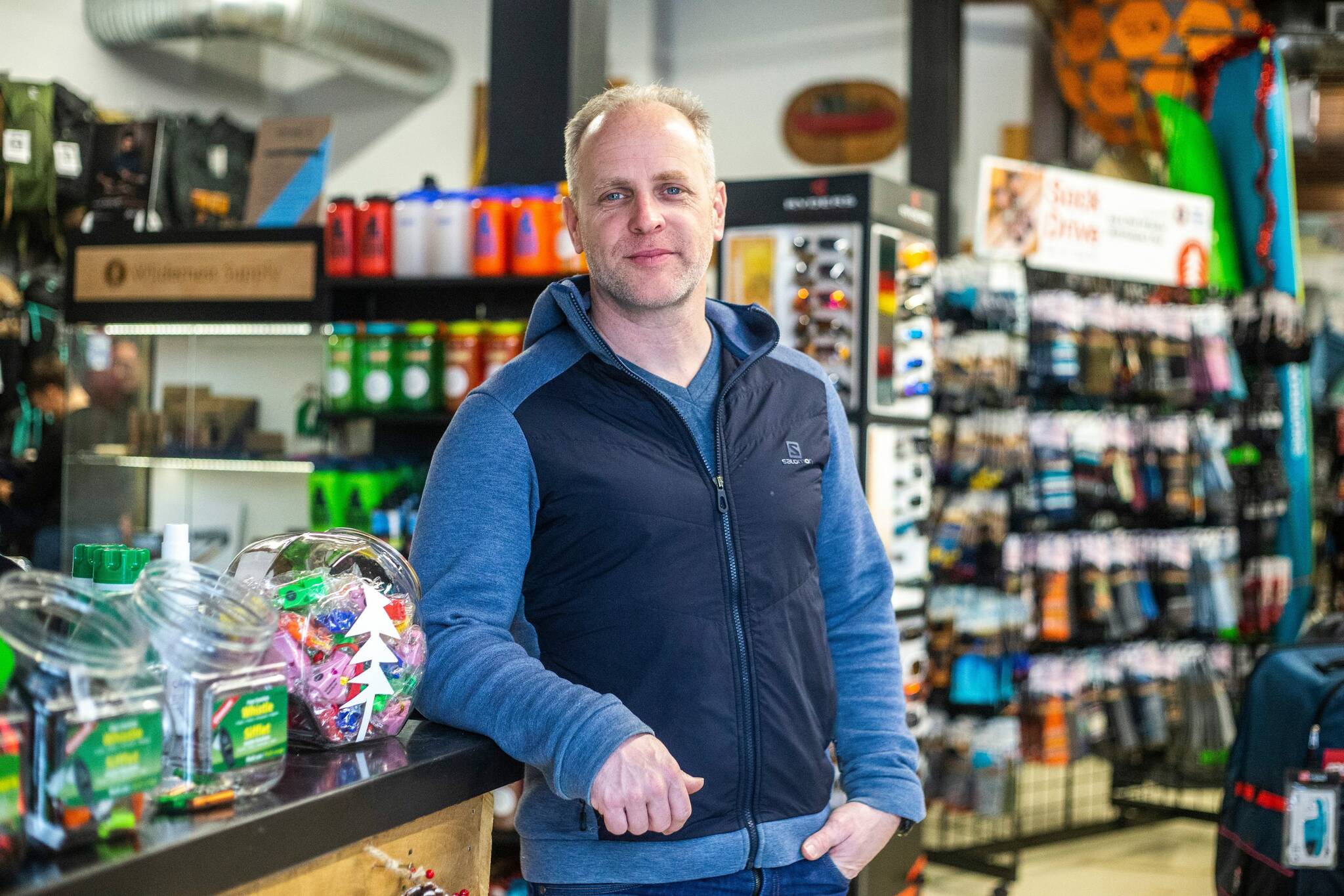 Bear spray too easy to obtain Wilderness Supply owner Winnipeg Free