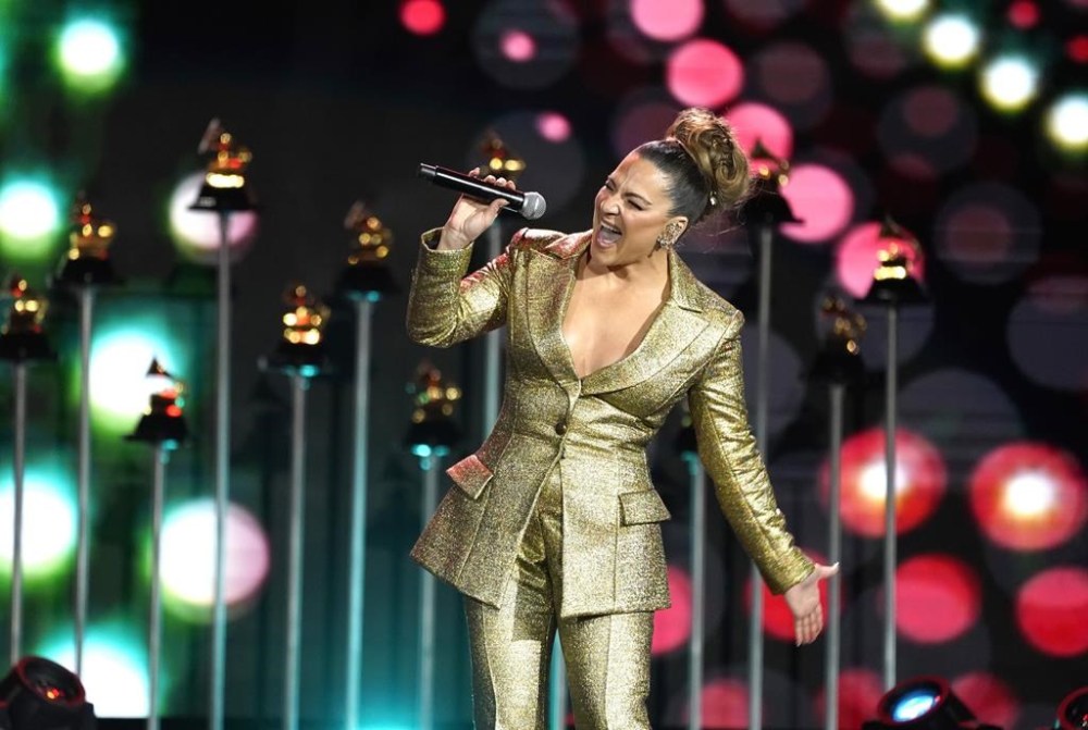 Shoshana Bean performs