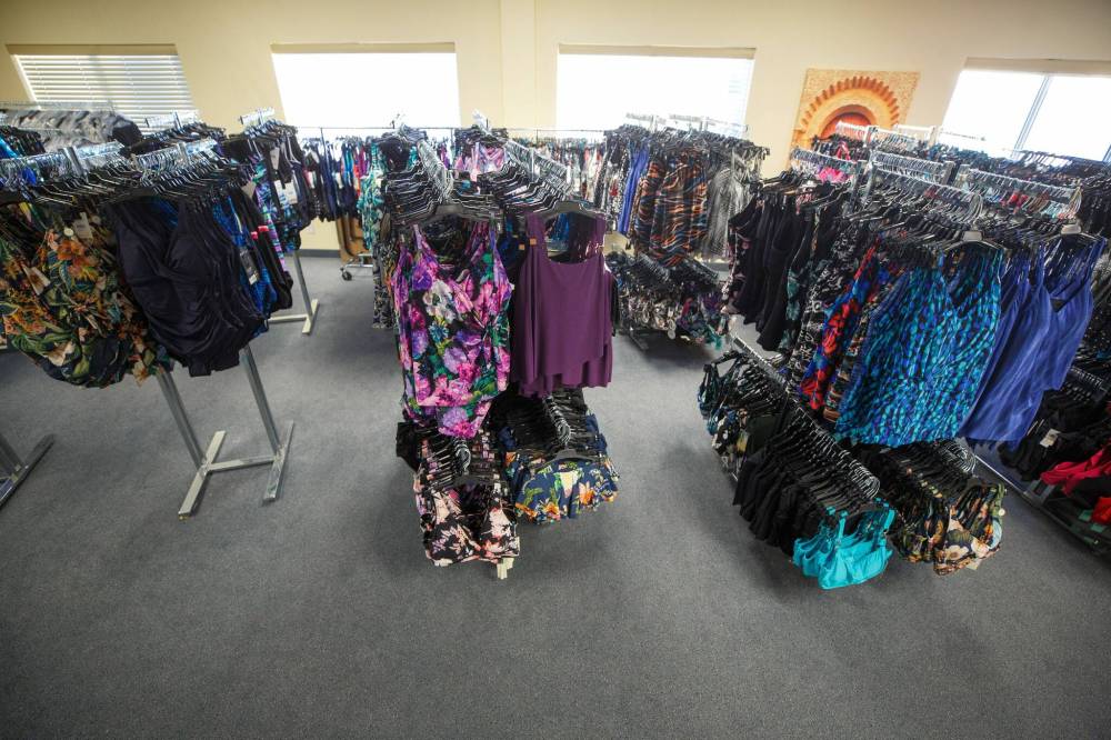 Customers make one-on-one appointments or can book a group visit. (Mike Deal / Winnipeg Free Press)