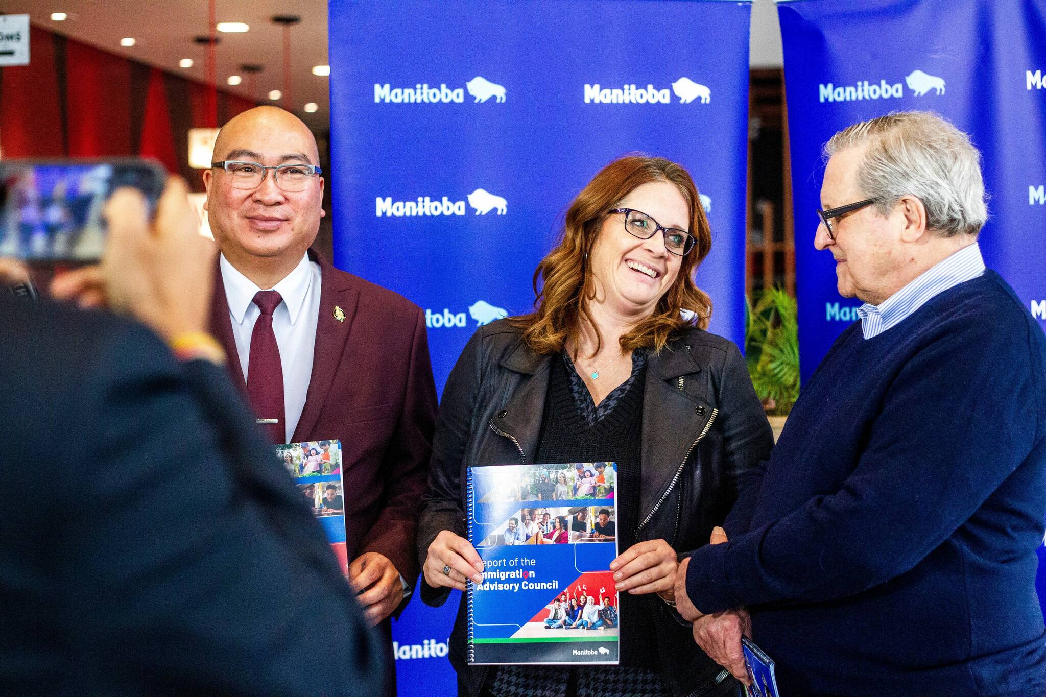 Manitoba hopes to boost immigration after setting record in 2022