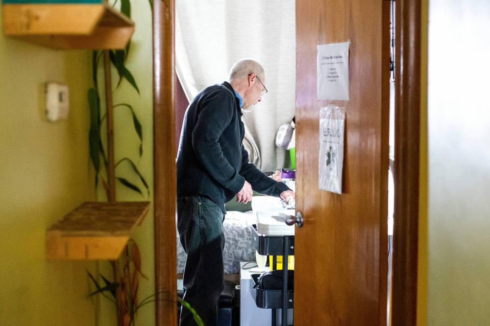 MIKAELA MACKENZIE / FREE PRESS FILES
                                Eric De Schepper cared for his common-law wife, Katherine Ellis, before she died Saturday night.