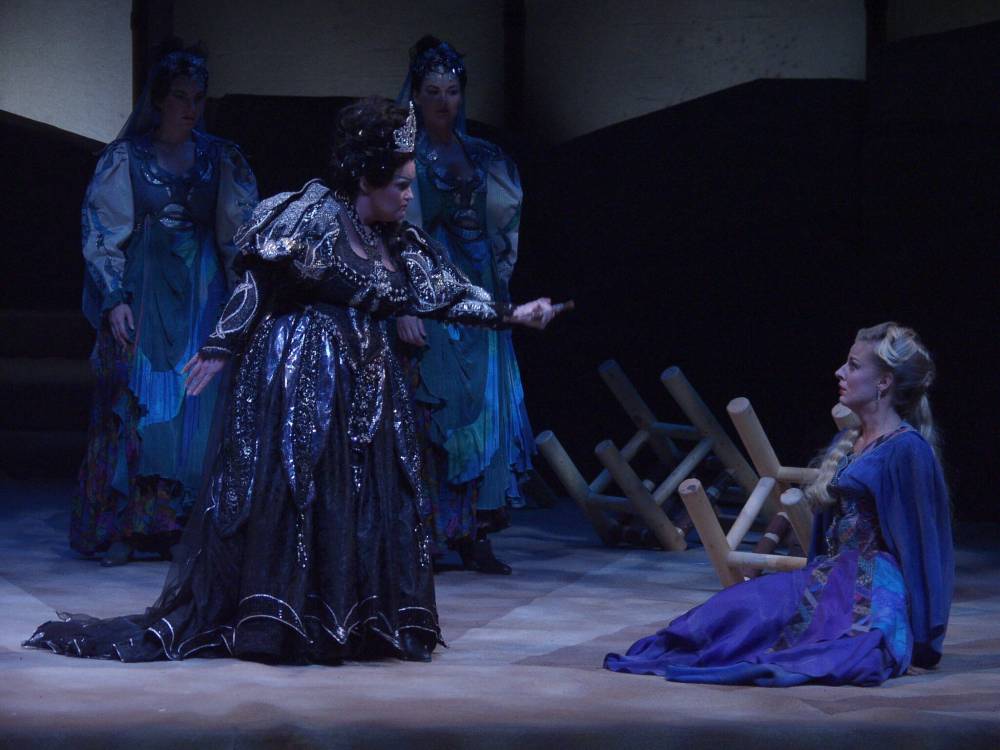 ROBERT TINKER PHOTO
Tracy Dahl (left) plays Queen of the Night in The Magic Flute opposite Monica Huisman as Pamina.