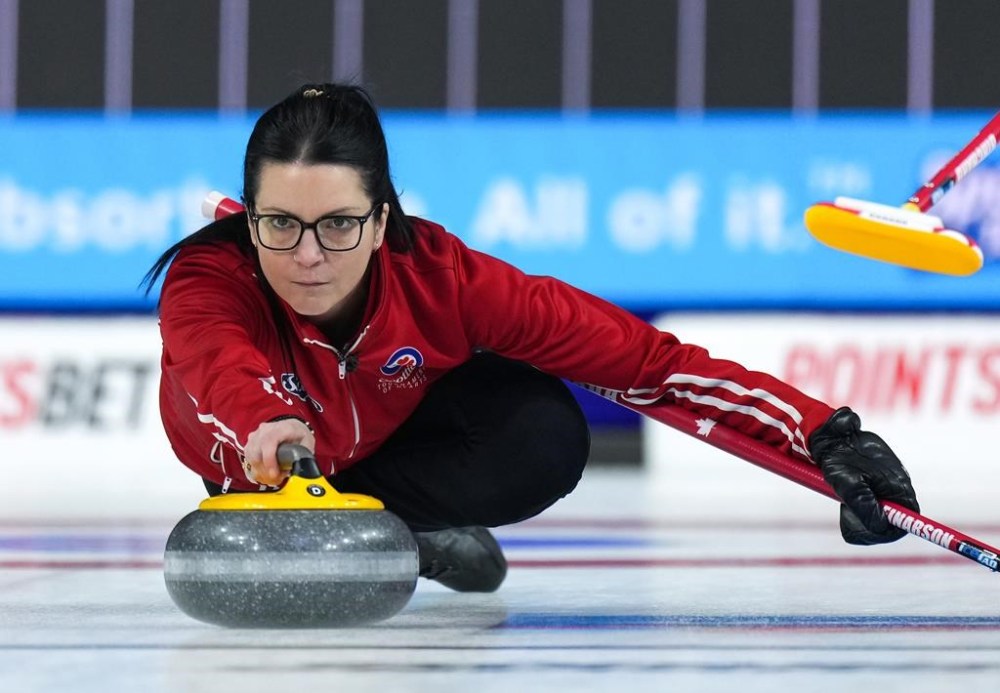 Kerri Einarson’s curling team wins fourth straight Canadian women’s