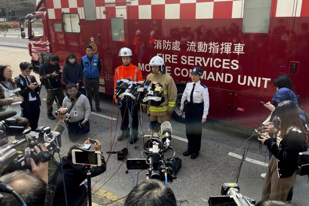 Hong Kong probes cause of blaze in shopping district Winnipeg Free Press