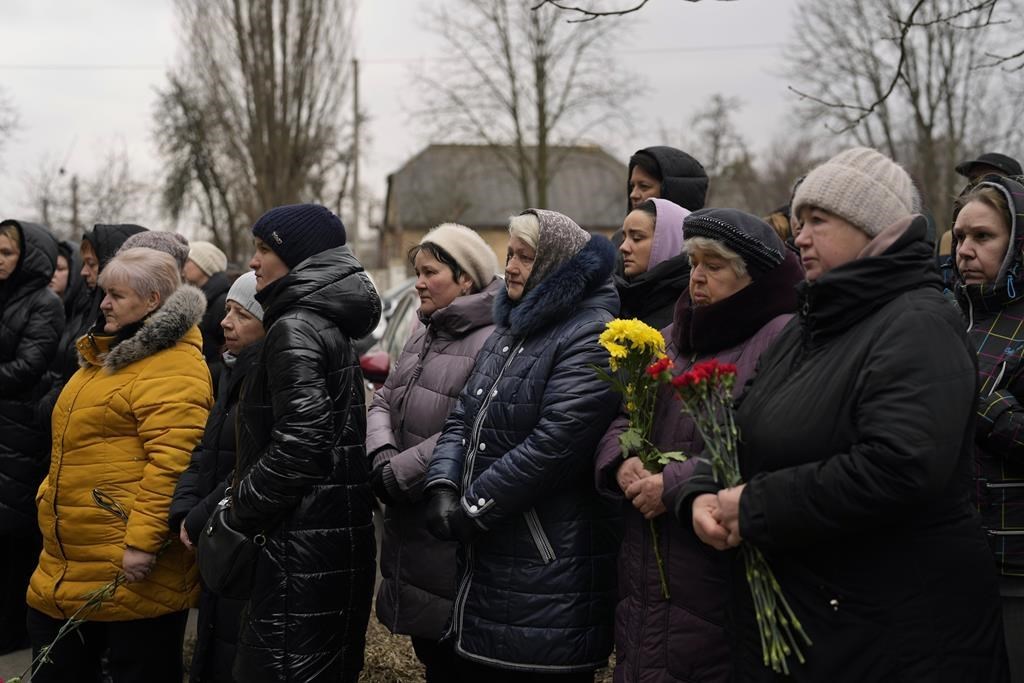 Ukraine: Mourners commemorate 8 men killed in Bucha – Winnipeg Free Press