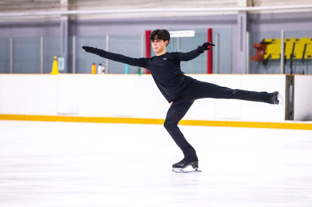 MIKAELA MACKENZIE / FREE PRESS FILES
Howes opened his winning campaign on Sunday with a picture-perfect short program that gave him an astounding 13-point lead over his nearest challenger.
