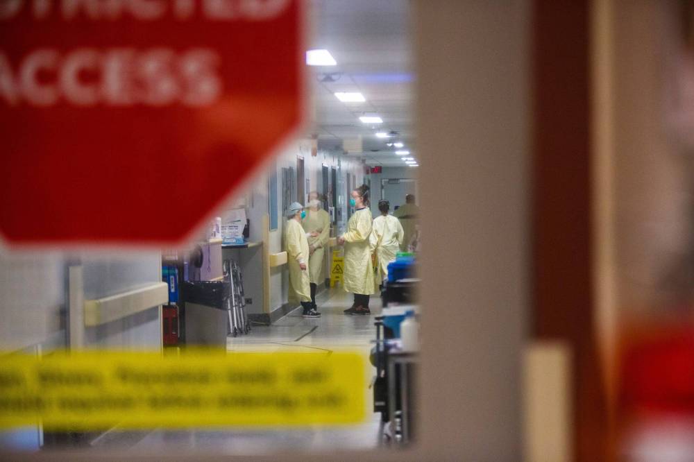 Hospital staff across the country have been raising the alarm about the number of people who die in ERs while waiting for treatment. (Winnipeg Free Press files / Mikaela MacKenzie)