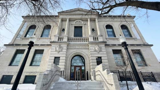 The Carnegie Library on William Avenue was listed in 2018 as one of Canada's most endangered historic sites. (Brent Bellamy / Winnipeg Free Press)