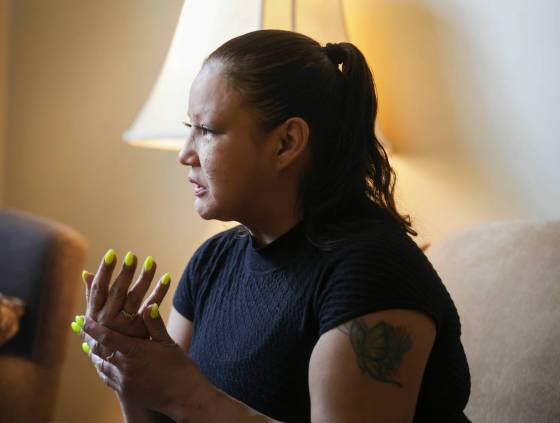 Christine Baker said her sister was found unclothed in a bathtub with a number of injuries. (Ruth Bonneville / Winnipeg Free Press)