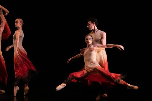 BROOK JONES / WINNIPEG FREE PRESS
                                In Meredith Rainey&rsquo;s Bound, eight dancers are pushed beyond their comfort zones, vocalizing, slamming their bodies onto the floor and tossing off dizzying pirouettes at warp speed.