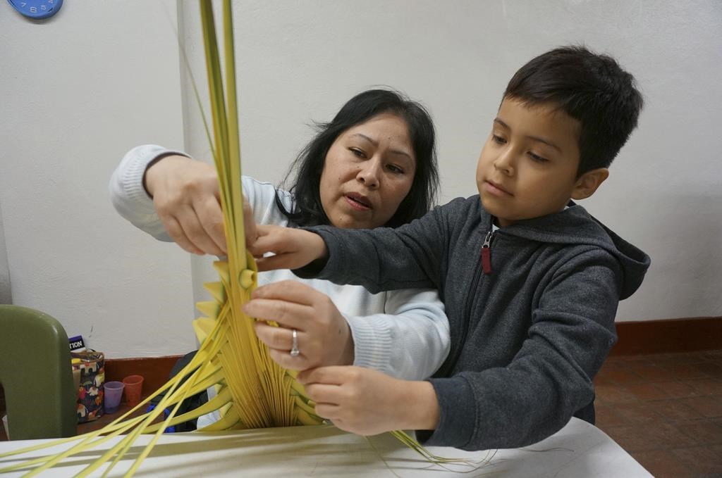 Palm weaving join faith, culture for Palm Sunday Winnipeg