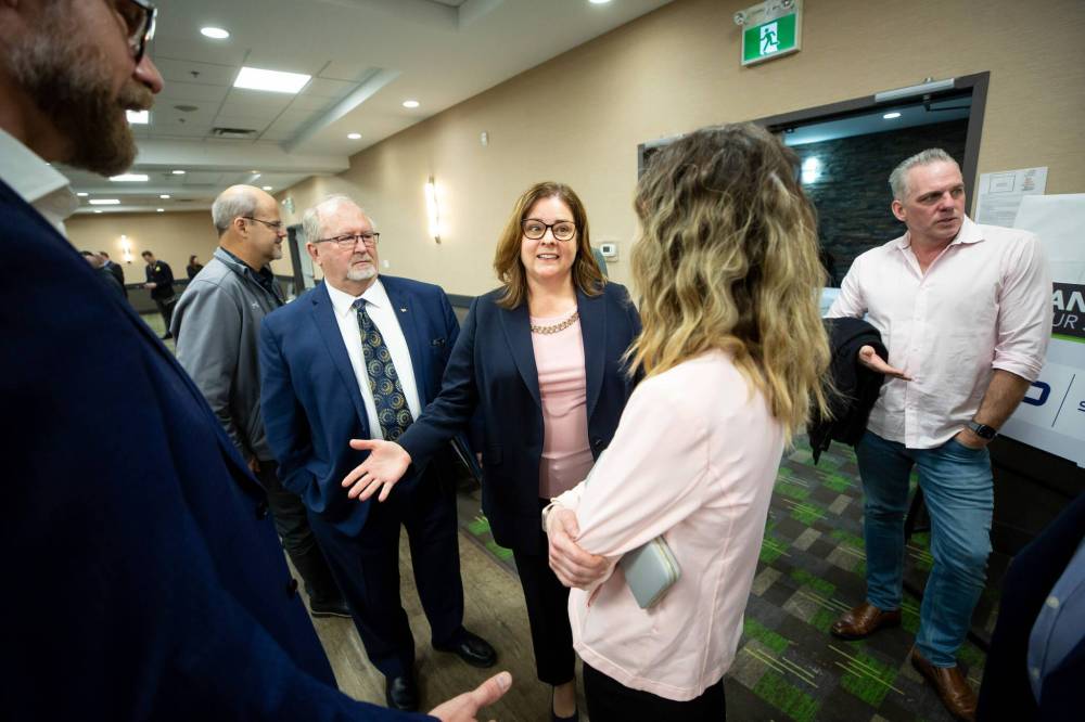 MIKE DEAL / WINNIPEG FREE PRESS
Chris Lorenc sat down with Premier Heather Stefanson on Tuesday morning, surrounded by politicians and industry, for a budget debriefing event.
