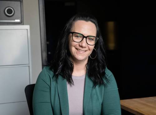 JESSICA LEE / WINNIPEG FREE PRESS
                                Seymour was drawn to Volunteer Manitoba because it will give her a chance to connect with people across the province, beyond the Eastman region where most of her work has been.
