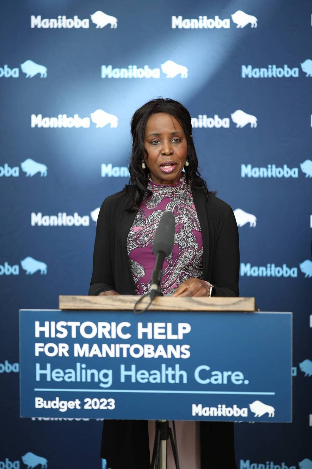 Manitoba Health Minister Audrey Gordon says orthopedic surgeons at Grace Hospital are welcome in her office any time, after the doctors sent a desperate plea for help amid staff shortages and reduced surgical slates. (Tim Smith / The Brandon Sun files)