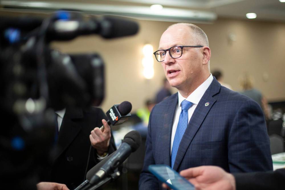 (Mike Deal / Winnipeg Free Press files)
Mayor Scott Gillingham said he will consider the idea to cut the use of fossil fuels through retrofits as it moves forward for debate at the environment committee next month.