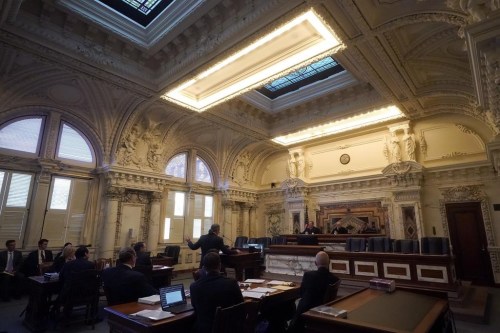 FILE - Attorney Mark Perry, representing Apple, standing, gestures after giving arguments at the Ninth Circuit Court of Appeals on Nov. 14, 2022, in San Francisco. An appeals court on Monday, April 24, 2023, upheld Apple's exclusive control over the distribution of iPhone apps in a ruling that rejected the latest attempt to force one of the world's most powerful companies to dismantle the digital walls protecting its most lucrative product. (AP Photo/Jeff Chiu, File)