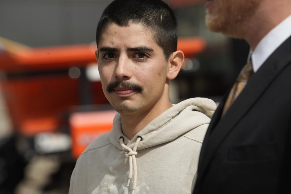 Colorado man stunned while handcuffed sues sheriff’s office Winnipeg