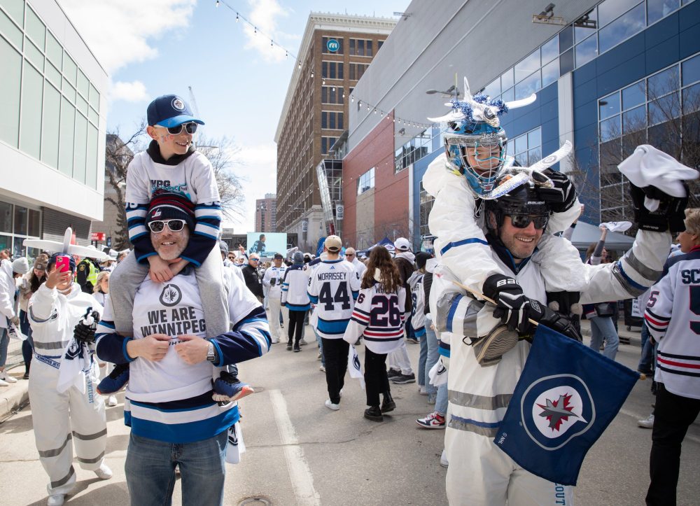 Winnipeg Whiteout: How the Jets Started Their Iconic Playoff Tradition -  The Hockey News