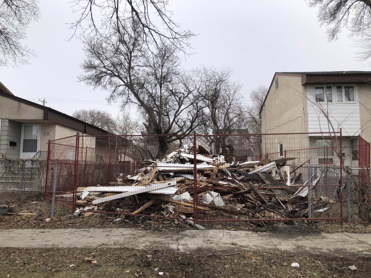 Ross Avenue house demolished after four fires in 10 days Winnipeg