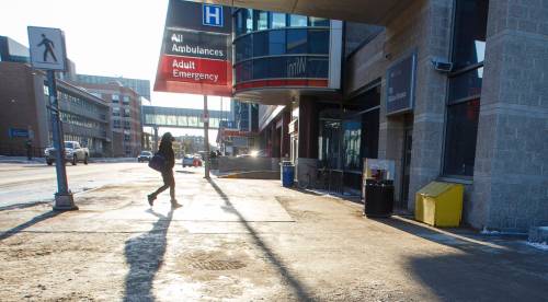 MIKE DEAL / WINNIPEG FREE PRESS
                                Several nurses at HSC said they did not feel safe using the hospital&rsquo;s parkades and parking lots during working hours.