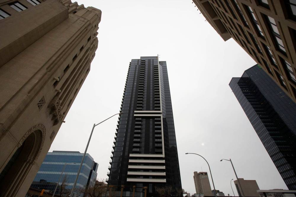 BROOK JONES / WINNIPEG FREE PRESS
Originally announced to be completed in the spring of 2020, the 400-unit block will begin filling with tenants on July 1.