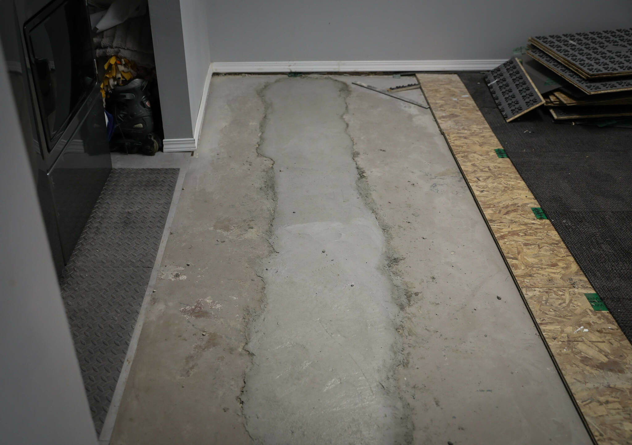 City sued by insurance firm over oozing cement Winnipeg Free Press