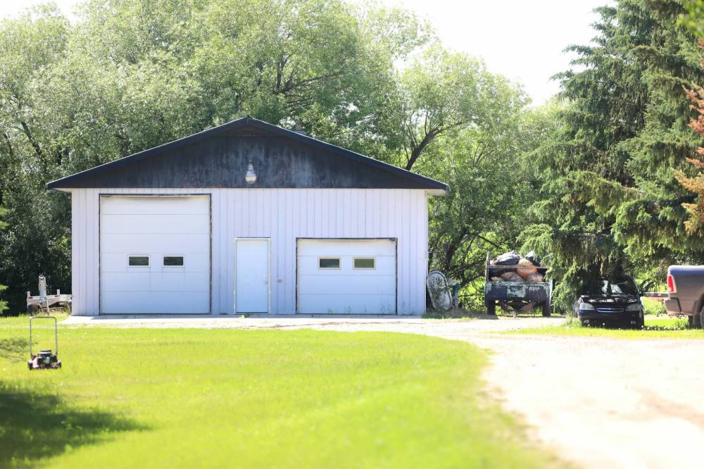 RUTH BONNEVILLE / WINNIPEG FREE PRESS FILES
Home of Clifford Joseph, whose property backed onto Eric Wildman’s property.