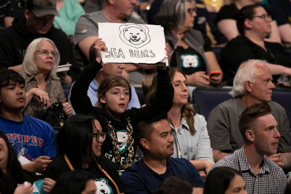 BROOK JONES / WINNIPEG FREE PRESS
Sea Bears fans Brooklyn Bergman, from Glenlea, Man., shows his support for the team.