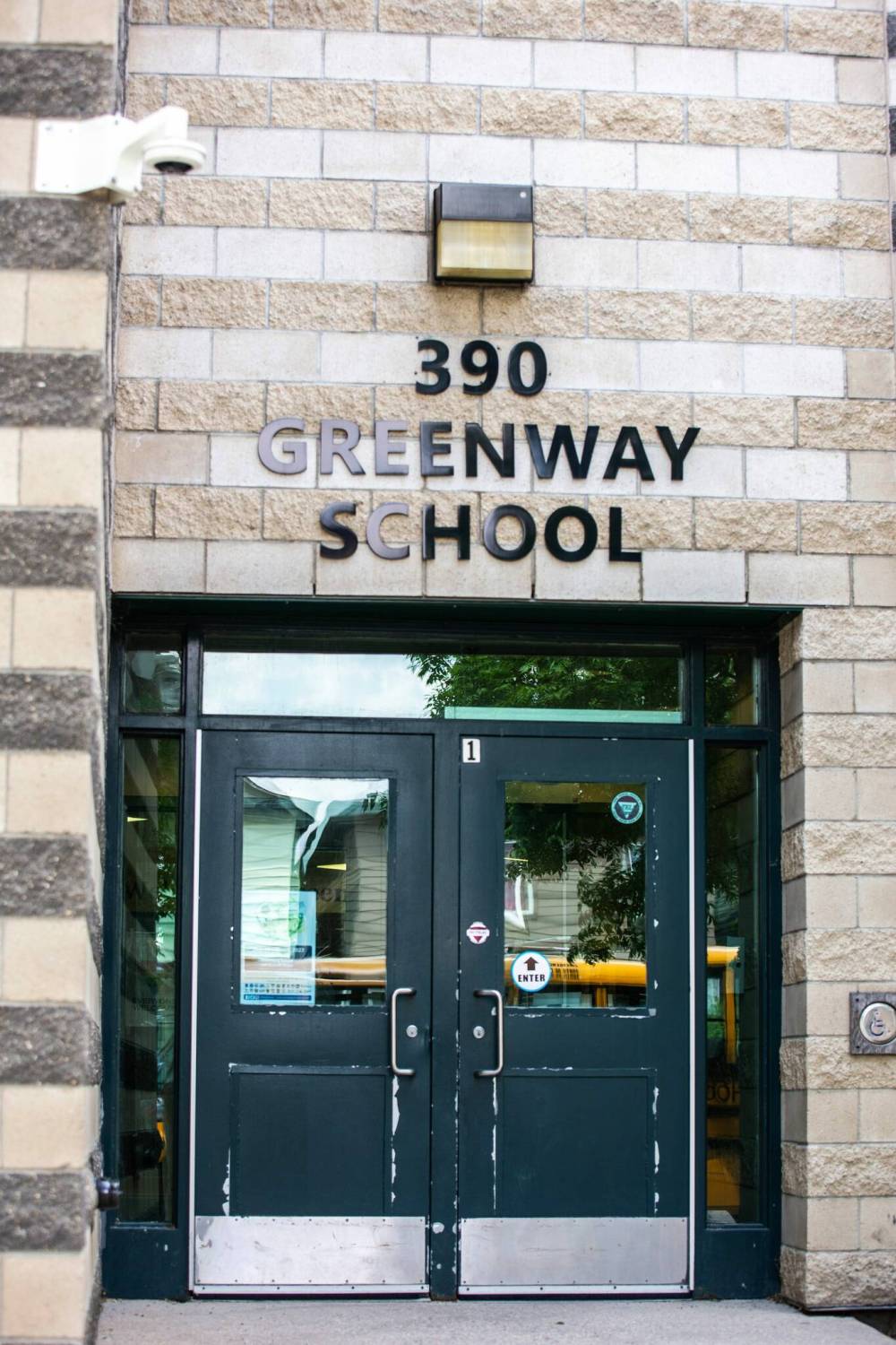 MIKAELA MACKENZIE / WINNIPEG FREE PRESS
                                Greenway School, which the Winnipeg School Division is considering changing the name of, in the West End.