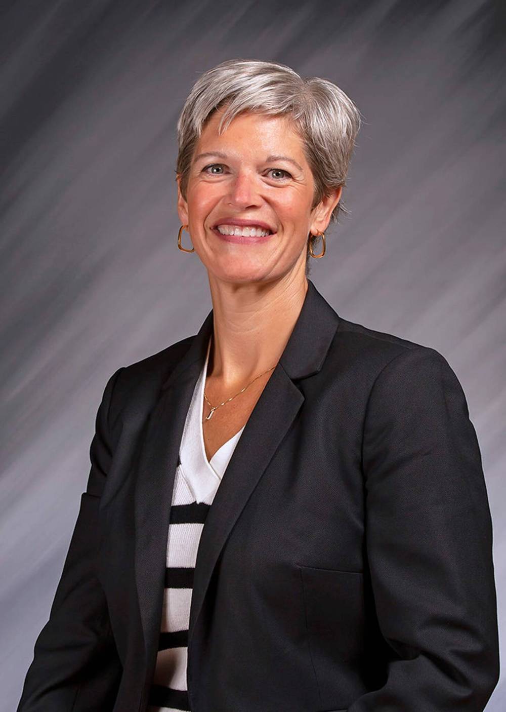 MANITOBA ASSOCIATION OF SCHOOL SUPERINDENDENTS
Jenness Moffatt has been appointed superintendent of the St. James-Assiniboia School Division in which approximately 8,300 public school students are enrolled. She has been working under an “acting superintendent” title throughout 2022-23.
