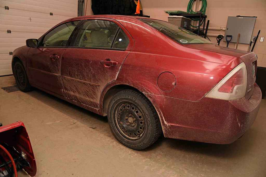 RCMP believe this vehicle was involved in an incident that killed a 75-year-old man. (RCMP HANDOUT)