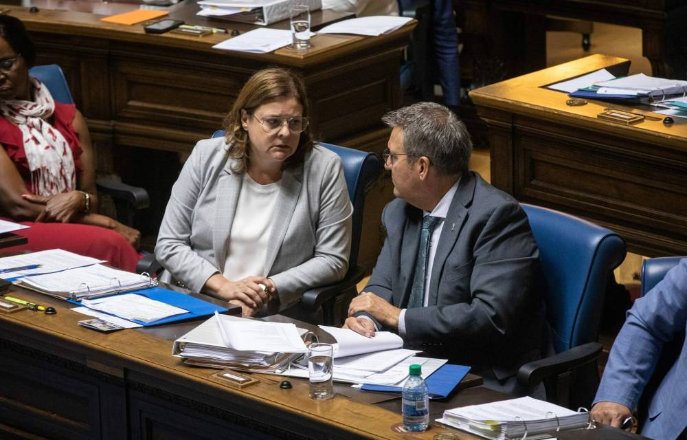 JESSICA LEE / WINNIPEG FREE PRESS
“It’s always nice to end on a good, positive note… It sets the tone as we move into a wonderful summer, as we’re going to be out on the campaign trail,” Premier Heather Stefanson said.