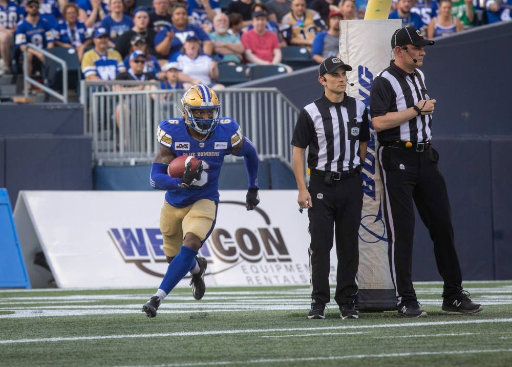 JESSICA LEE / WINNIPEG FREE PRESS
Matt Cole was impressive returning kicks Friday night in the Bombers’ presason game against the Saskatchewan Roughriders at IG Field.