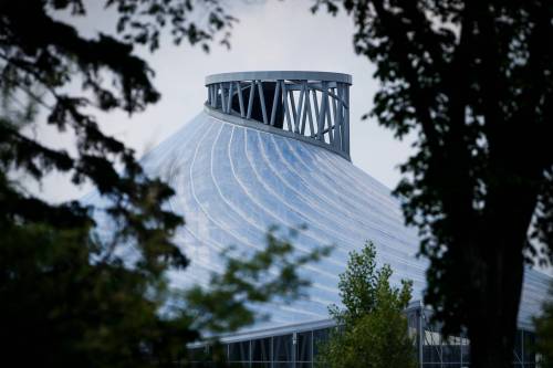 JOHN WOODS / WINNIPEG FREE PRESS
                                The roof of the new $130-million garden is faulty and is undergoing repairs Tuesday, June 6, 2023. Butterflies are escaping. They&rsquo;ve been removed and stored in another facility at the zoo. Re: rollason