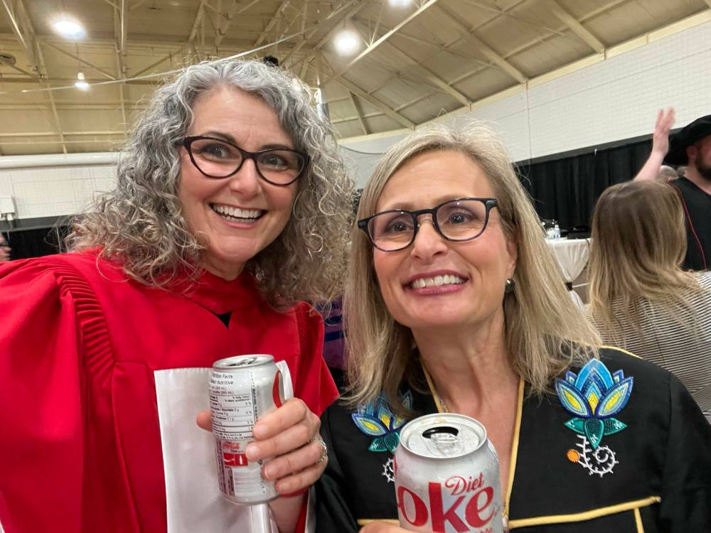 TWITTER
Dr. Jennifer Gunter (left), with University of Manitoba Chancellor Anne Mahon, received an honorary Doctor of Laws for her extraordinary contributions to the field of gynecology and her tireless advocacy for women’s health.