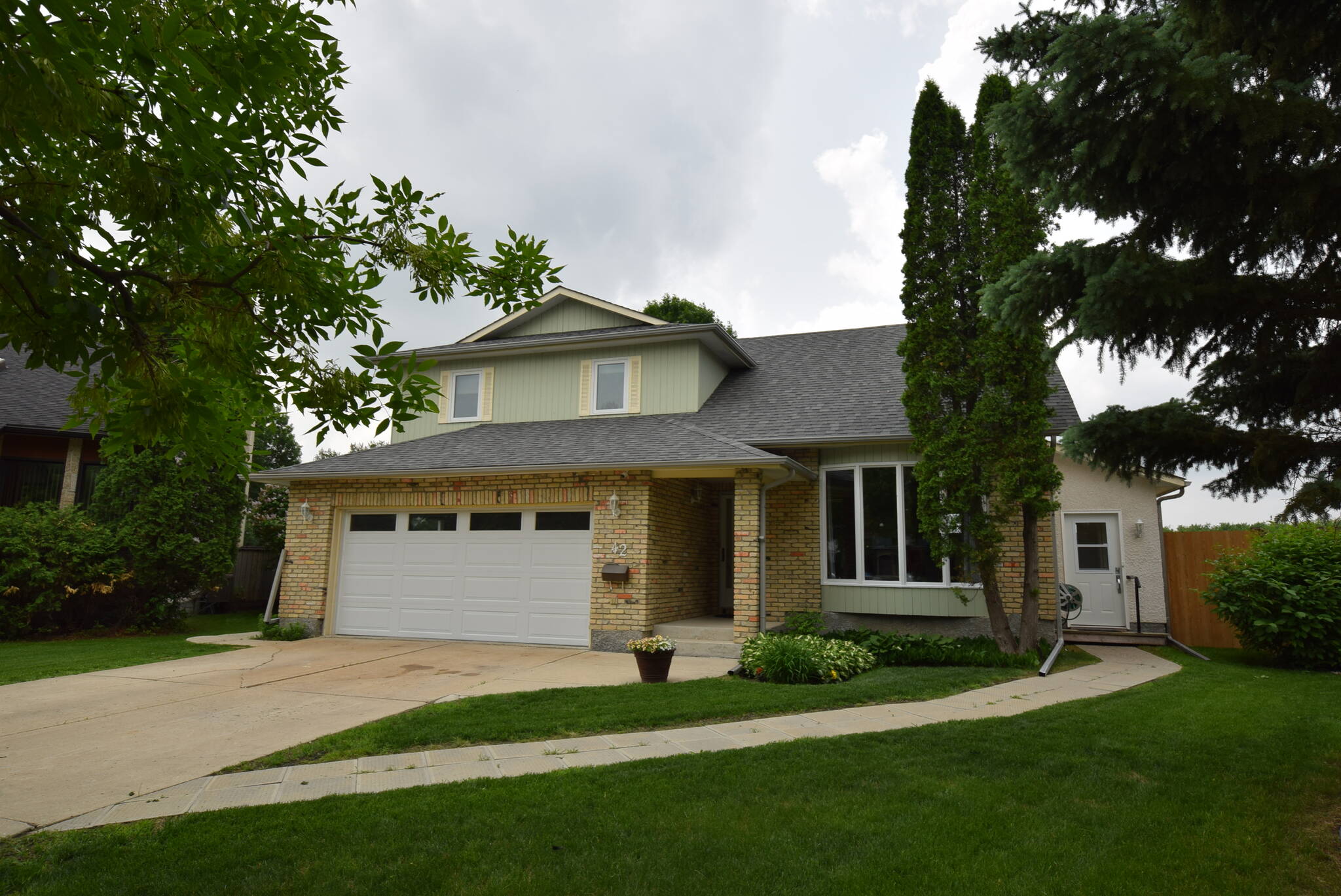 Pride of ownership in Charleswood Winnipeg Free Press