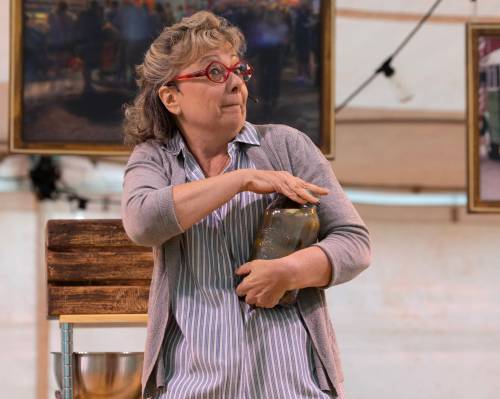 Supplied
                                Debbie Maslowsky is sweet as Doris in Winnipeg Jewish Theatre&rsquo;s A Pickle.