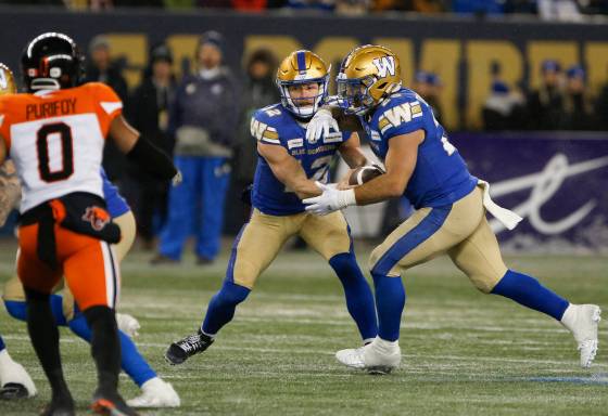 The Bombers are anxiously awaiting Thursday morning to make a final decision on whether RB Brady Oliveira will play. (John Woods / The Canadian Press files)