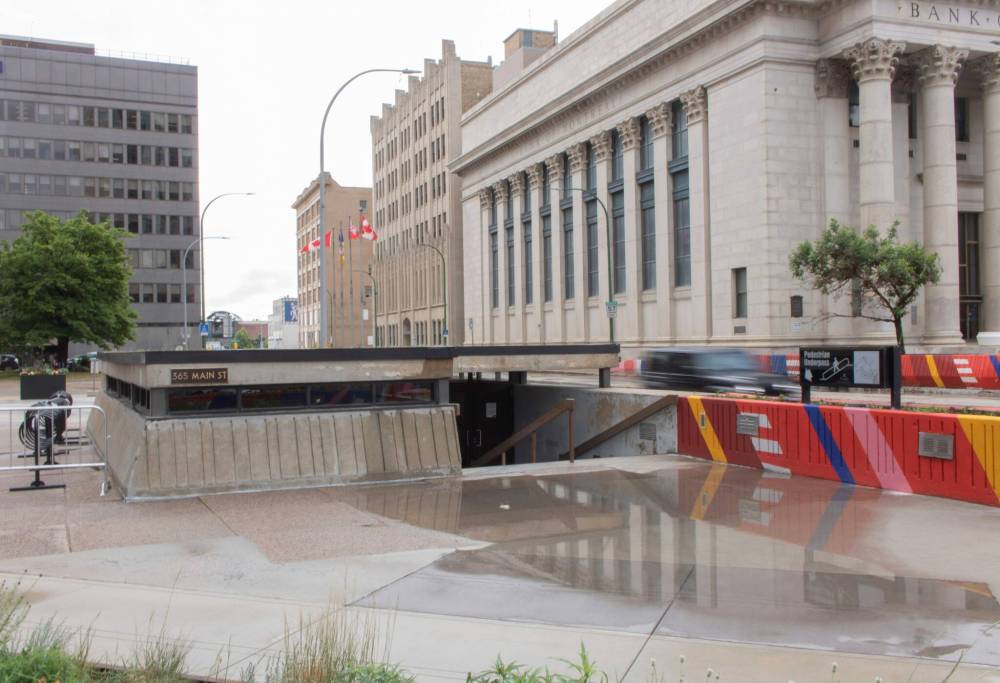 Mike Thiessen / Winnipeg Free Press
On Tuesday, the property committee will discuss a recommendation that $1.65 million be paid to Richardson Centre Ltd. for the cost of removing the stairwell.