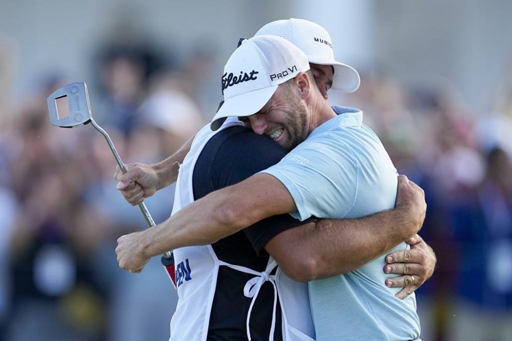Caddie John Ellis basks in joy of seeing Wyndham Clark win the U.S. Open Winnipeg Free Press