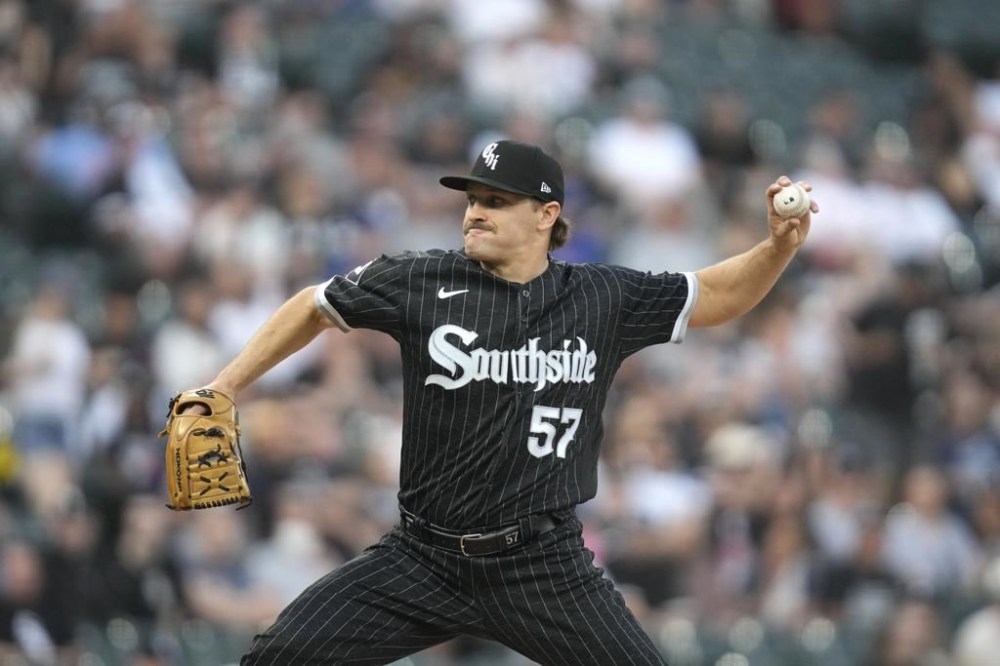 Chicago White Sox starting pitcher Tanner Banks delivers during the first inning of a baseball game against the Texas Rangers Monday, June 19, 2023, in Chicago. (AP Photo/Charles Rex Arbogast)