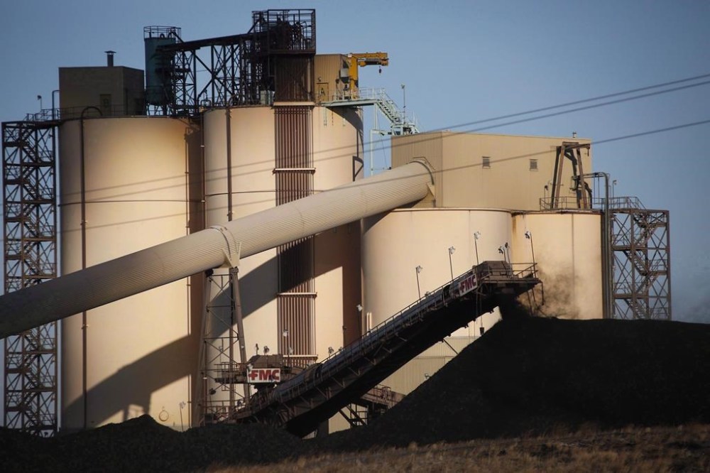 A conveyor belt transports coal at the Westmoreland Coal Company's Sheerness Mine near Hanna, Alta., Tuesday, Dec. 13, 2016. An environmental group is calling for improvements after Alberta's energy regulator announced that heavy rain had caused flooding and excessive surface runoff at energy sites, including coal mines. THE CANADIAN PRESS/Jeff McIntosh
