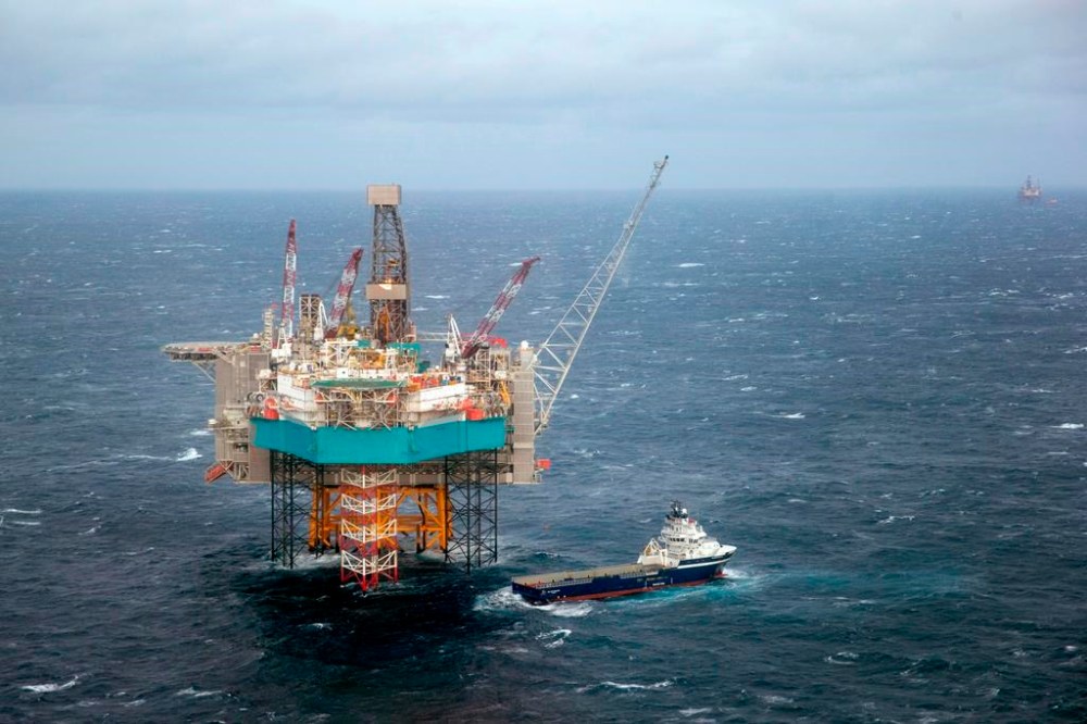 Norway approves 19 oil and gas projects, saying the resulting