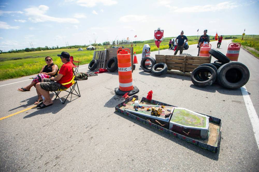 Blockade closes Brady Road landfill again Winnipeg Free Press