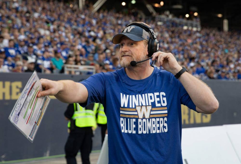 JESSICA LEE / WINNIPEG FREE PRESS FILES
Winnipeg Blue Bombers head coach Mike O’Shea tied legendary coach Cal Murphy for second on the all-time wins list for a Bombers head coach with 86 wins after defeating the Calgary Stampeders in Winnipeg, Friday.