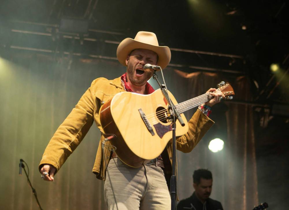 MIKE THIESSEN / WINNIPEG FREE PRESS
Charlie Crockett performs on the Main Stage on Saturday night.
