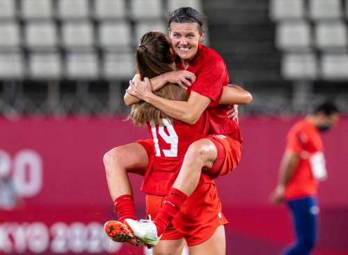 FRANK GUNN / THE CANADIAN PRESS FILES
                                Forward Christine Sinclair, the heart, soul and matriarch of Canadian women’s soccer, still excels at age 40. Coach Bev Priestman (below) is the brains of the operation.