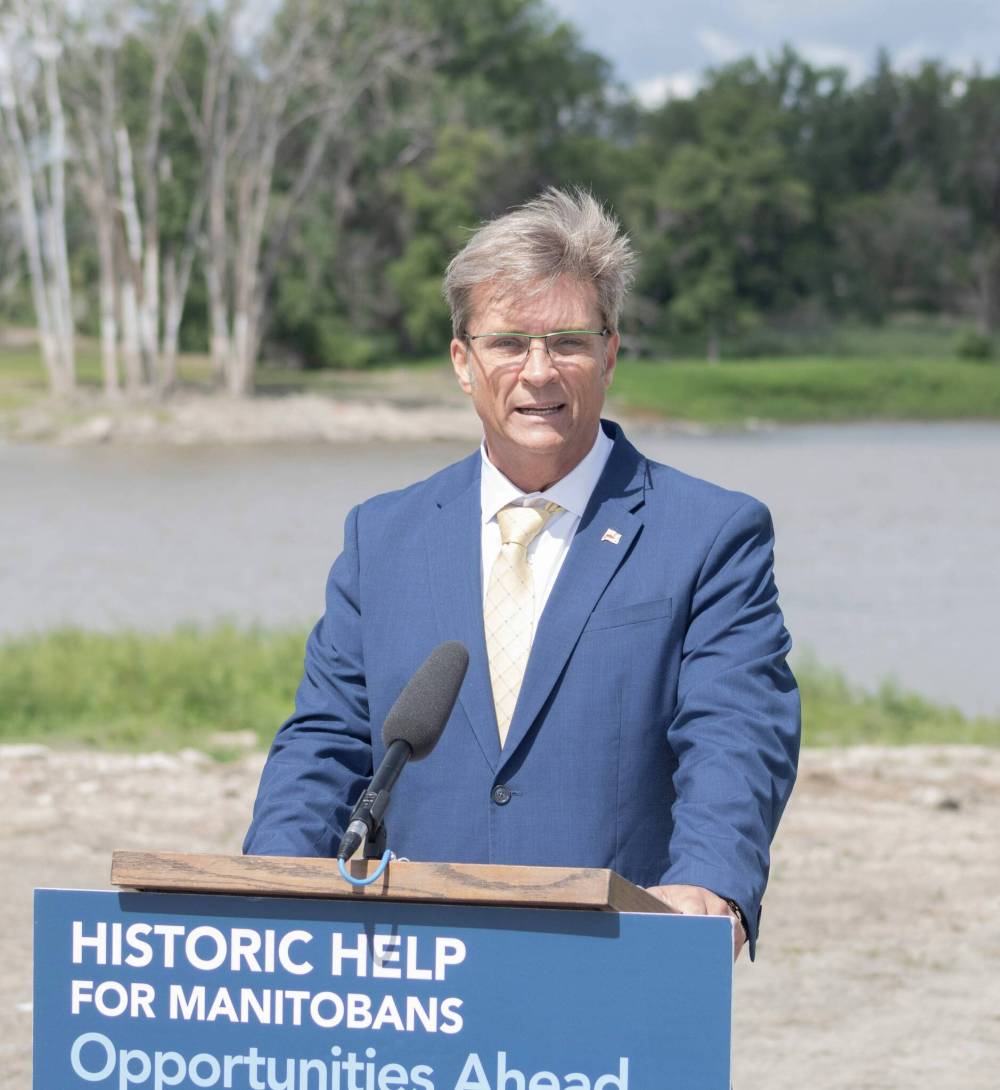 MIKE THIESSEN / WINNIPEG FREE PRESS FILES
Environment and Climate Minister Kevin Klein said the province will spend $7.5 million on the city’s southwest sewer interceptor project and $433,000 on risk mitigation infrastructure at the D’Arcy Sewer Lift Station Monday .