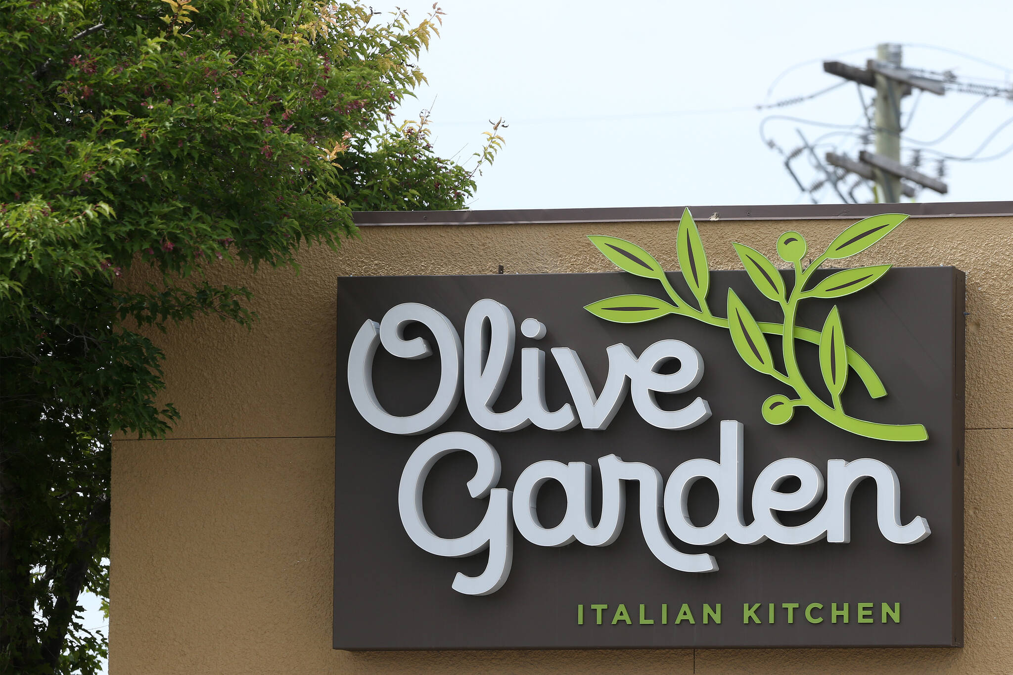 Islamic community raising questions about whether restaurant worker’s stabbing was targeted