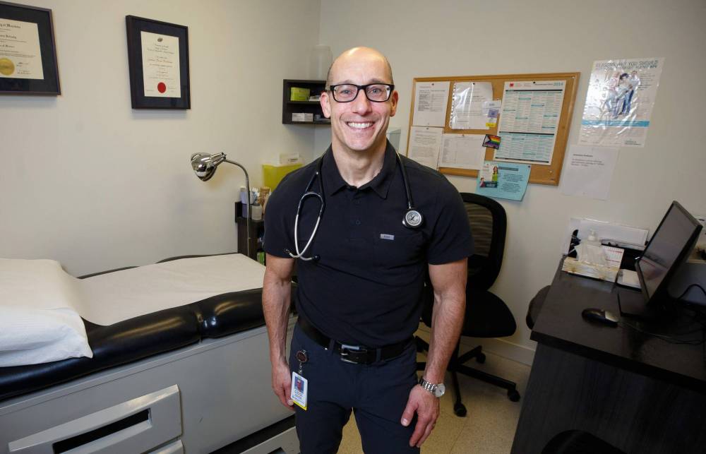 Doctors Manitoba president Dr. Michael Boroditsky hailed the proposal as “historic.” (Mike Deal / Winnipeg Free Press files)